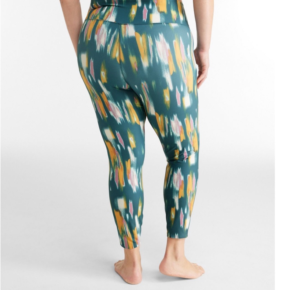 L.L. Bean 7/8 leggings size 2x - Picture 2 of 5